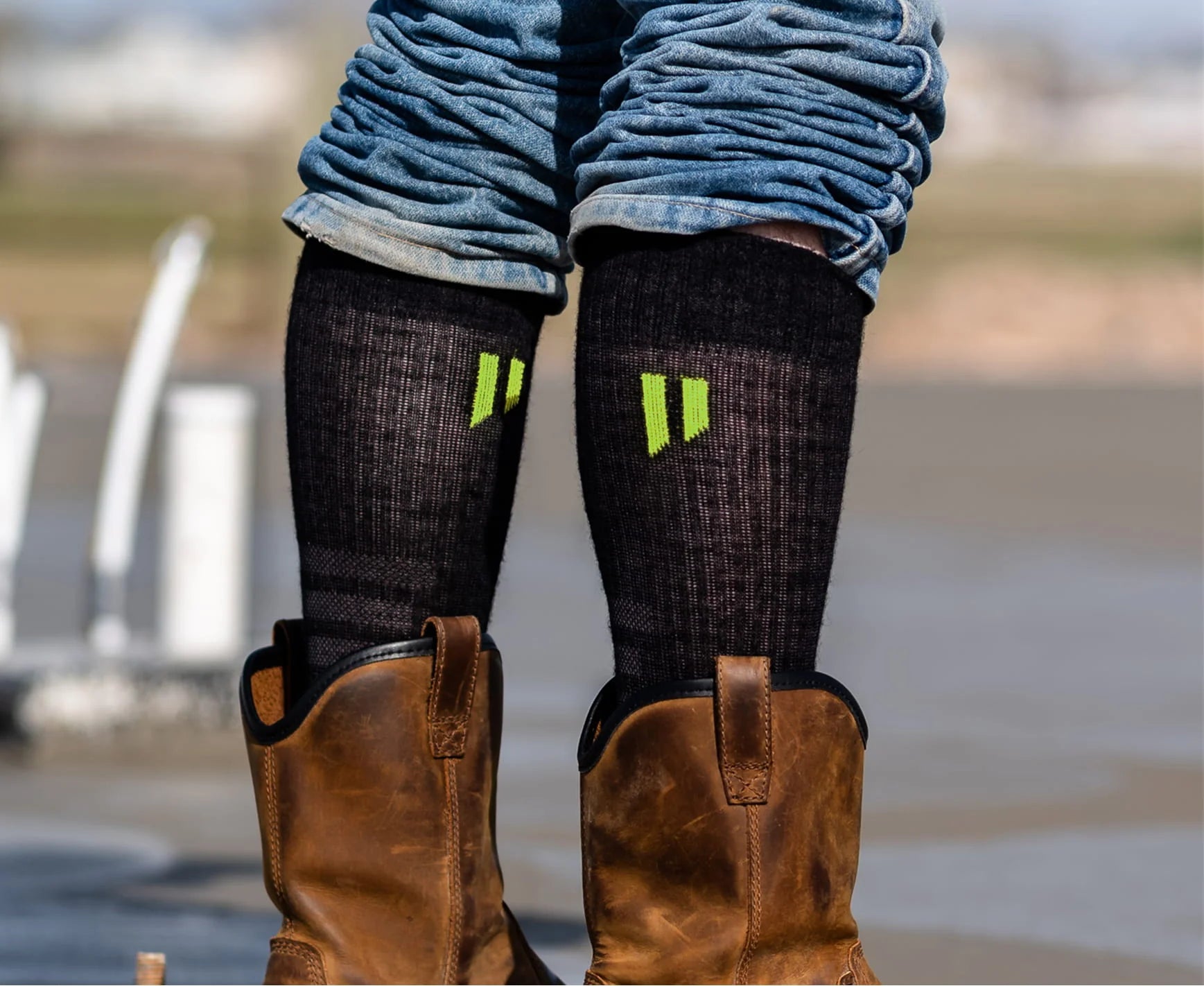 hollowsocksmall.com