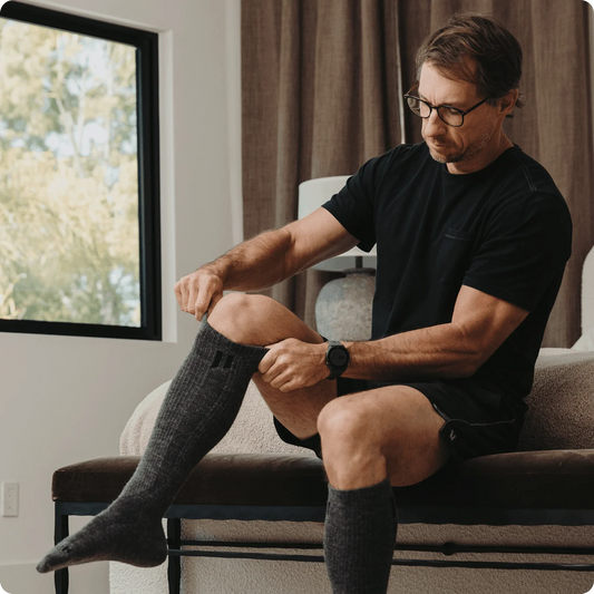 hollowsocksmall.com