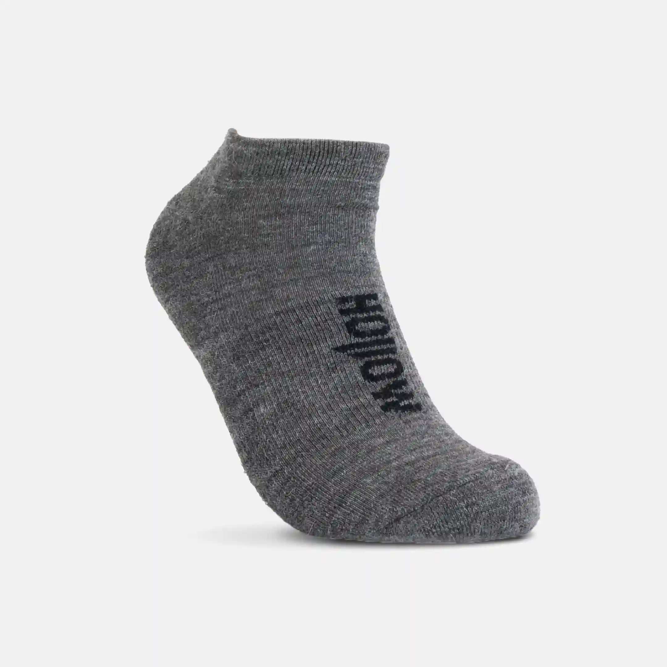 hollowsocksmall.com